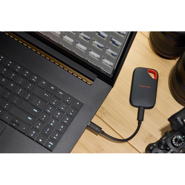 External SSD|SANDISK|Read speed 2000 MB/s|2000 GB|SDSSDE70-2T00-G25