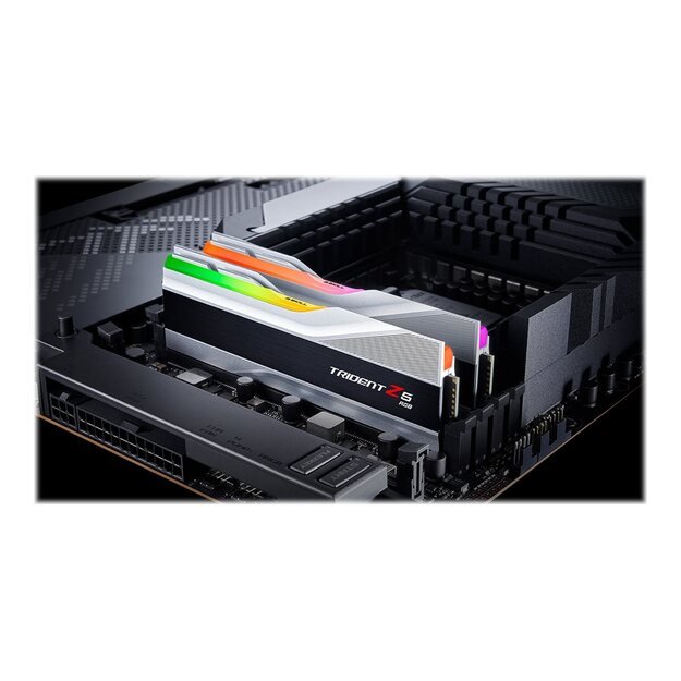 Operatyvioji atmintis (RAM) G.SKILL Trident Z5 RGB DDR5 32GB 2x16GB 6000MHz CL36 1.35V XMP 3.0 silver