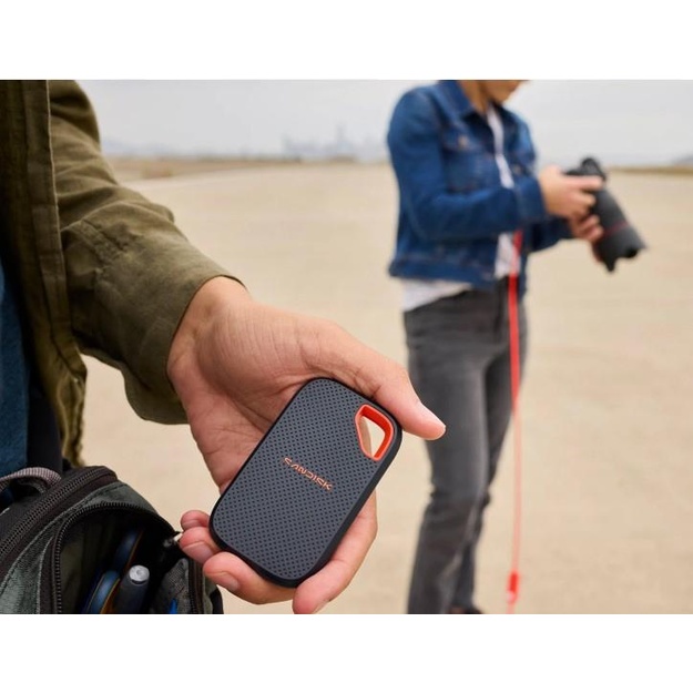 External SSD|SANDISK|Read speed 2000 MB/s|1000 GB|SanDisk Extreme Portable SSD (V3) 1 TB (SDSSDE70-1T00-G25)|SDSSDE70-1T00-G25