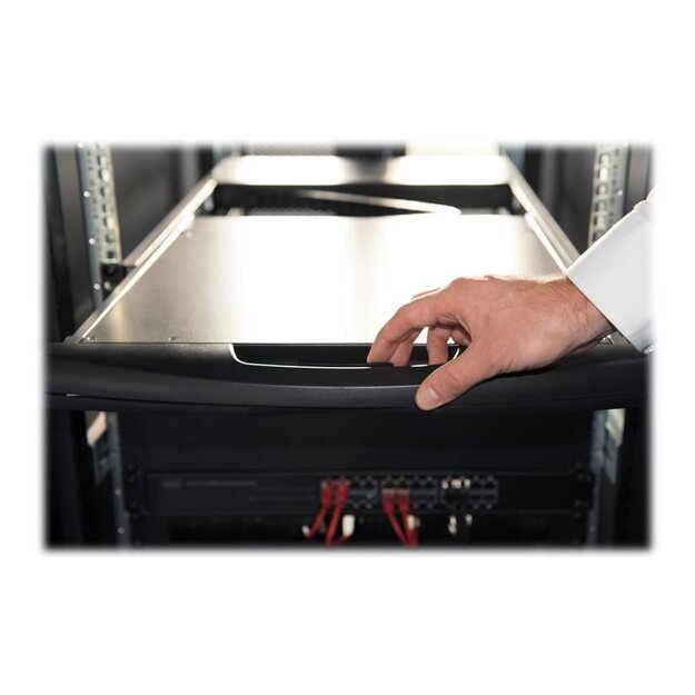 DIGITUS modularized 43.2cm 17inch TFT console with 8 port KVM US keyboard RAL 9005 black color 2