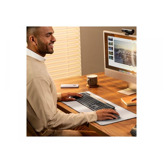 LOGITECH Slim Solar+ Keyboard Graphite (US)