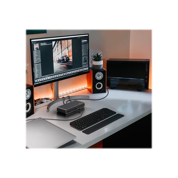 ICYBOX IB-DK8801-TB4 Thunderbolt 4 Type-C DockingStation 2x Thunderbolt 4 and 4x USB3.2 Gen 2 Type-A SD Card 4