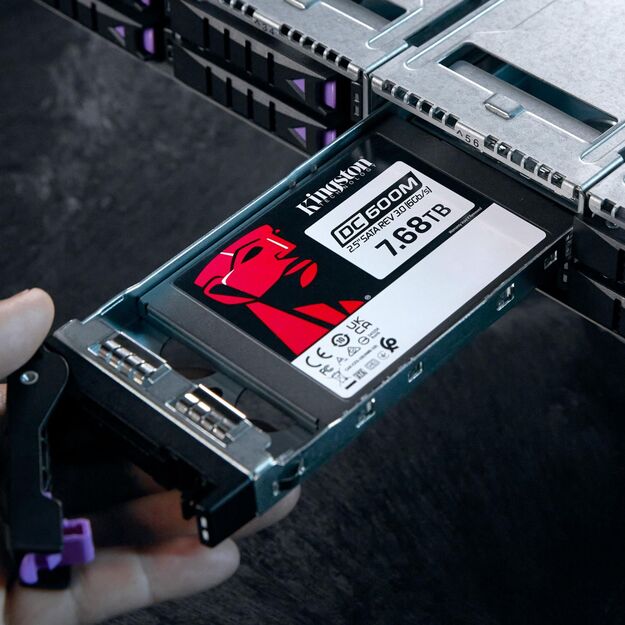 SSD SATA2.5  7.68TB 6GB/S/SEDC600M/7680G KINGSTON 16