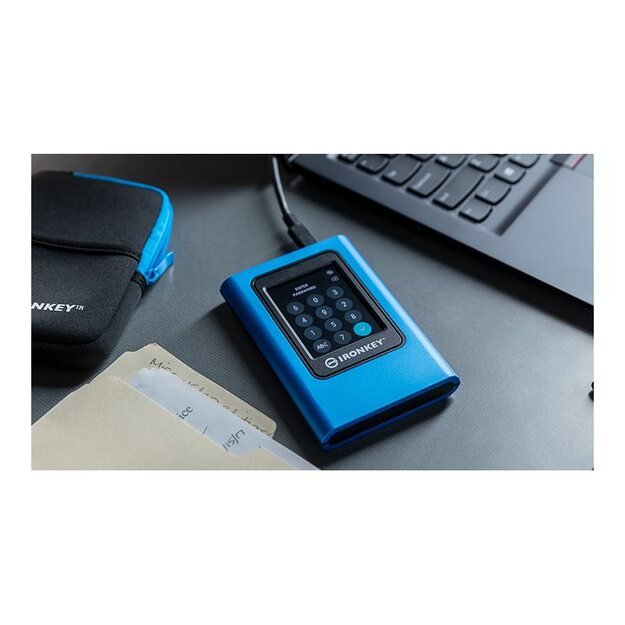 External SSD|KINGSTON|IronKey Vault Privacy 80|960GB|USB 3.2|Write speed 250 MBytes/sec|Read speed 250 MBytes/sec|IKVP80ES/960G