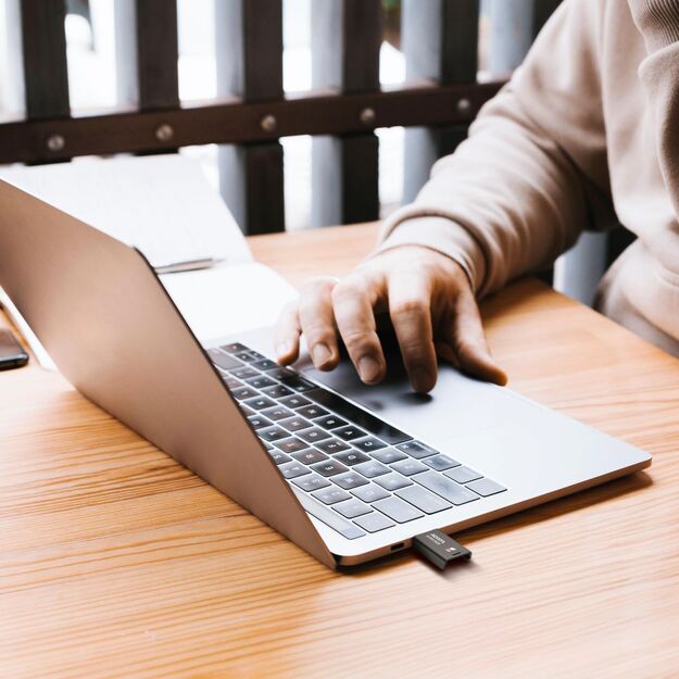 MEMORY DRIVE FLASH USB3.2 128G/BLACK UC320-128G-RBK/BK ADATA 9