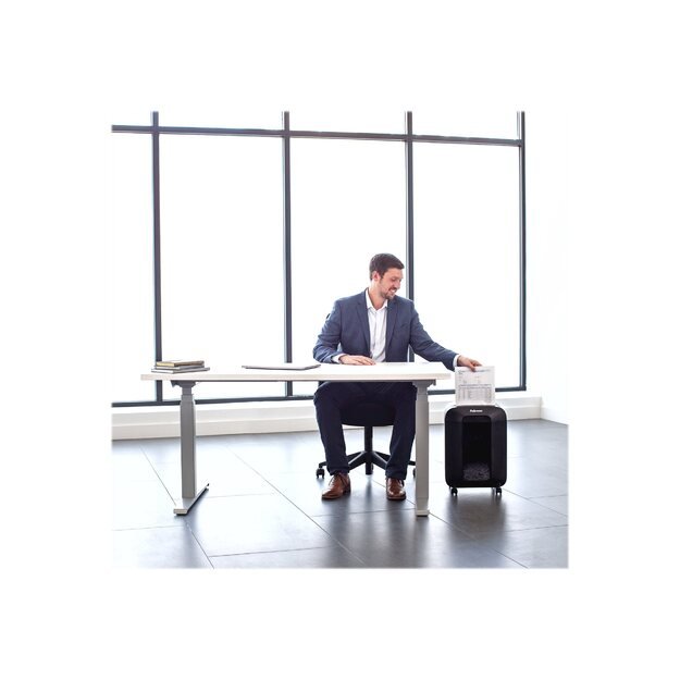 FELLOWES Powershred LX85 Shredder Cross Cut 230V EU 15