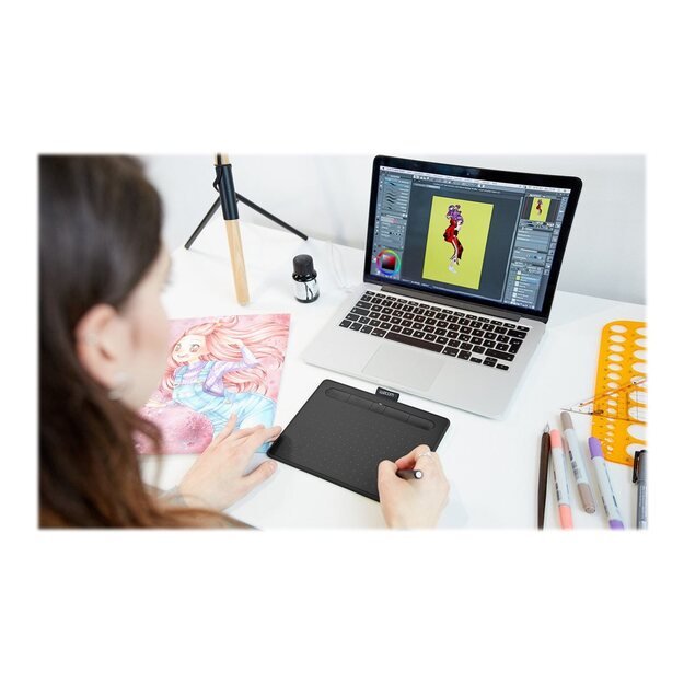 WACOM Intuos Comfort PB S Black