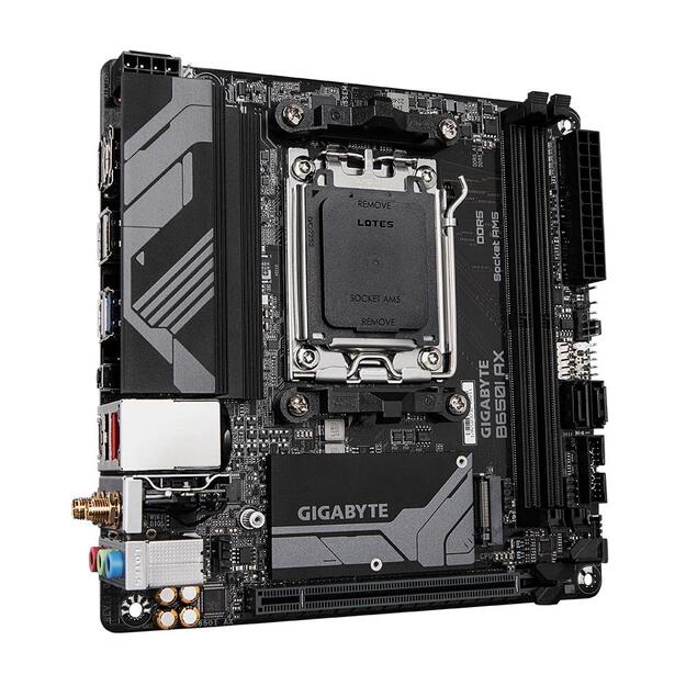 GIGABYTE B650I AX 1